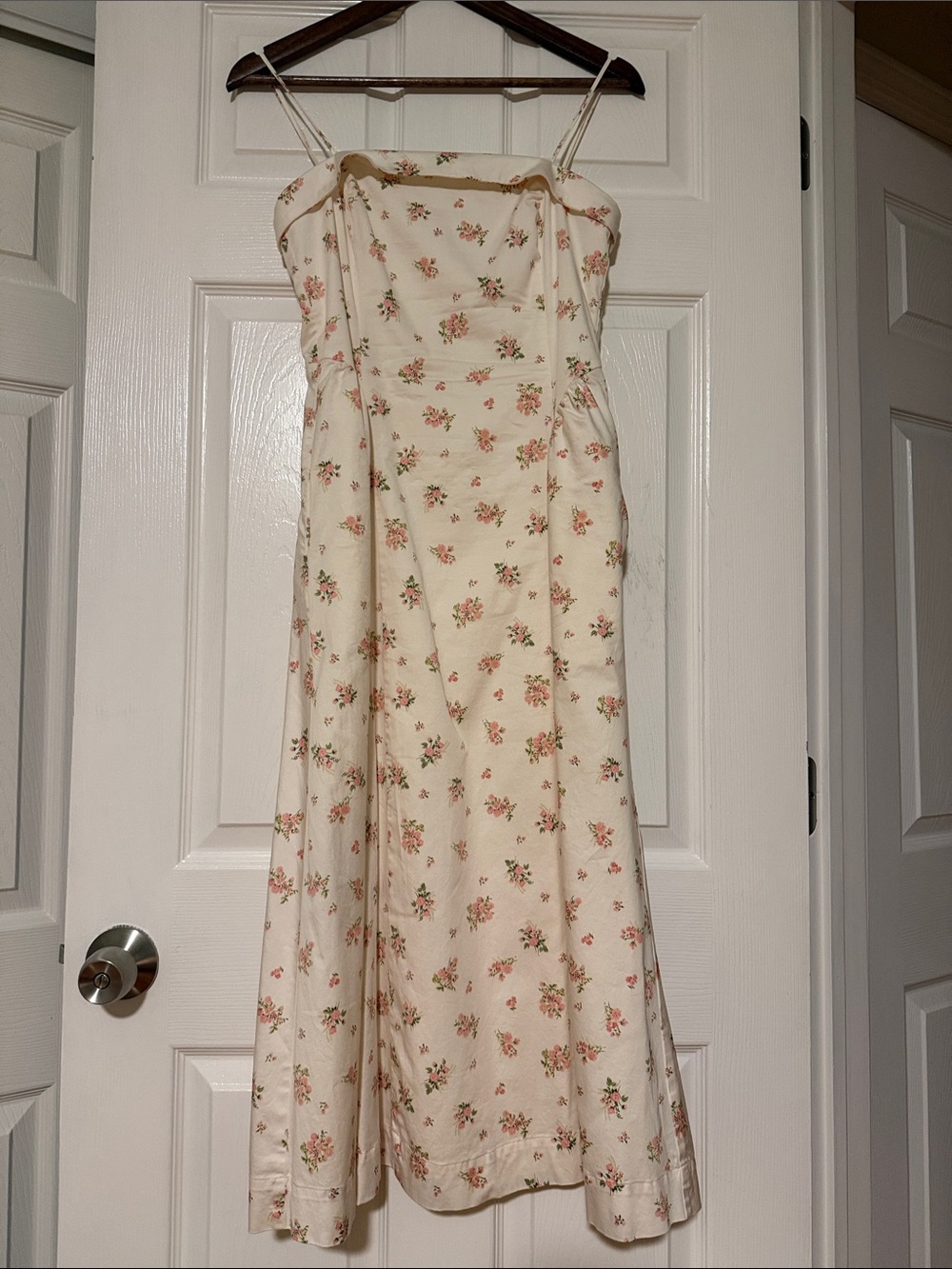 Floral-print flared dress